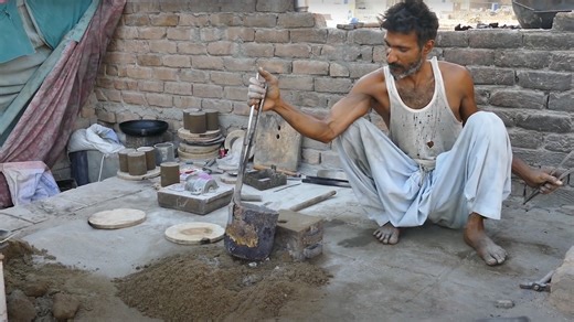 Factory Method: Aluminum Casting of Metal Tools With Sand Molds