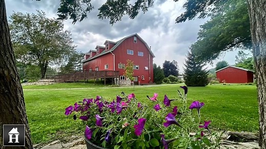 If you are looking for a fantastic wedding and special events venue close to the romantic gas lights of Wellsboro, Pennsylvania, and the Pennsylvania Grand Canyon. We have found the perfect spot! The Red Barn Hollow is a 125-year-old barn, refurbished to perfection, and seamlessly blends rustic allure with modern amenities, ensuring guests’ safety and comfort. Surrounded by sprawling landscapes of open fields, dense forests, and tranquil creek-side trails, Red Barn Hollow provides enchanting set