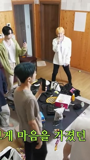 Sunoo's Deep Voice Compilation - Singing Low Notes