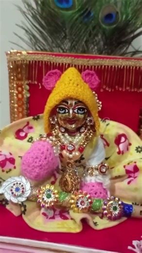 Dekho Nach Rahe Hai Kanha 🥰🌈🙏#radhekrishnaa #trendingshorts #harekrishna #shyam #laddu #sorts