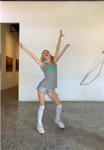 COCO-LILY (@cocolilyaubrey)’s videos with No Money - Galantis