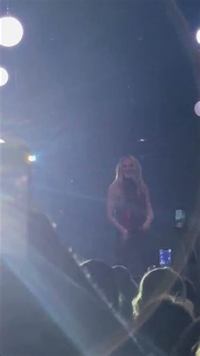 KELSEA BALLERINI WAIT! LIVE 1/23/2025 CHICAGO