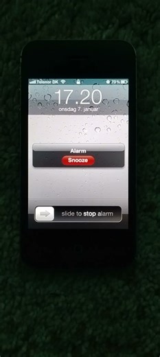 iPhone 4S iOS 5 Alarm (Lock Screen)