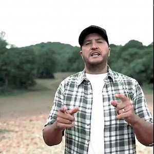 Hey Shelbyville, KY! The Farm Tour is headed your way on Thursday, September 14! Grab your tickets now and we’ll see you on the farm! | Luke Bryan