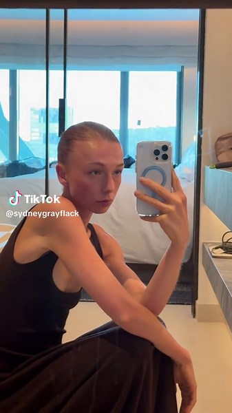 Sydney Gray (@sydneygrayflack)’s videos with original sound - audios