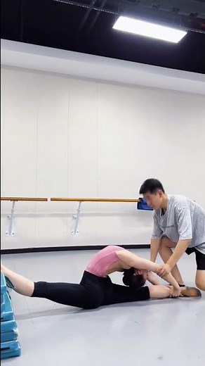 【前後開脚】縦スプリッツ〜バレエストレッチ〜 【簡単】