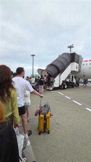 2026年6月中国東方航空北京大興行の羽田空港搭乗と機内から眺める夜景と赤い夕日
