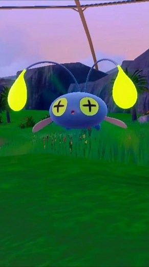 Evolving SHINY Chinchou into SHINY Lanturn on Pokemon Scarlet Violet