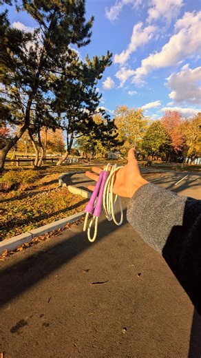 First session getting the continuous EB cross down. Now it's time to make it cleaner ..................... #jumprope #jumpropeprogress #skilldevelopment #trialanderror #mindandbody #progression #footwork #persistence #fitness #fitnessmotivation #stroflow #igreels #explore | Ralph Strobel