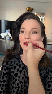 Fran Drescher stuns at the 2026 Golden Globes in Laura Geller Beauty ✨ Recreate her look with these must-haves: 🤍 Spackle Skin Perfecting Primer in Hydrate 🤍 Double Take Liquid Foundation in Medium 🤍 The Ideal Fix Concealer in Light Medium 🤍 Baked Blurring Setting Powder in Light/Medium 🤍 Baked Blush-n-Brighten in Tropic Hues 🤍 The Delectables Palette in Timeless Tones 🤍 INKcredible Waterproof Eyeliner Pencil in Brown Eyed Girl 🤍 Kajal Longwear Mascara 🤍 Modern Classic Lip Liner in Ritz