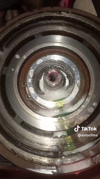 #aireacondicionadoautomotriz #autoclimas perdida por sello del compresor