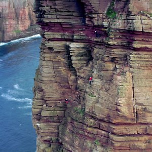 The incredible story of a blind rock climber attempting a record climb. Don’t miss Climbing Blind tonight at 8P ET/PT on @docshowcase. https://bit.ly/3Crubss #docshowcase #independentfilmmaker #climbingblind #climbinginspiration Jesse Dufton | Scientology Network