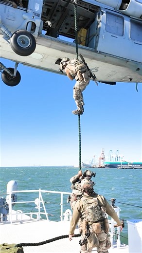 Coast Guard Maritime Security Response Team - East conducts training