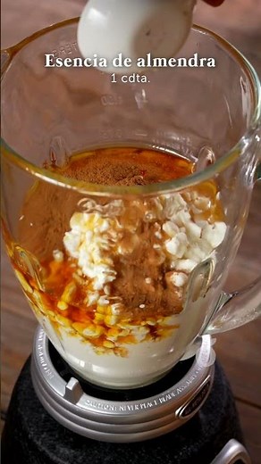 Helado de queso cottage con fresa | kiwilimón recetas