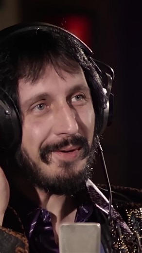 John and Pete's best Owl impression in 1978 #TheWho #70s #Owl #OwlTrend #WhoAreYou