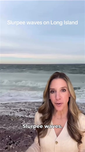 Long Island’s waves look something out of 7 Eleven. Here’s everything you need to know about the slushy waves we’re seeing at our beaches. 🎥: @your_nomadic_friend 📍: Town Beach, Southold
