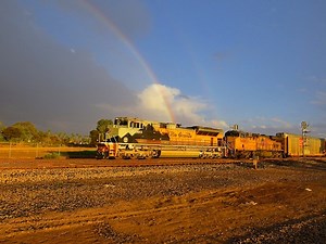 [HD] Starting off 2017 the right way on the UP Sunset Route!