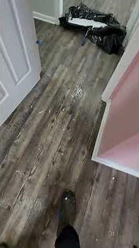 easily remove paint from vinyl plank floor.