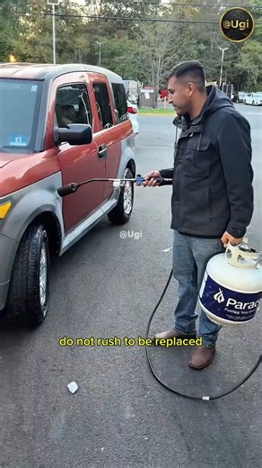 Magical Trick to Restore Faded Car Plastic! 🔥 #AutomotiveTips #CarRestoration #CarHacks
