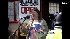 Support Viva!'s vital work in saving animals 🐮 ✊ We fund undercover farm investigations and high profile vegan street campaigns, but to continue our work we need your help 🙏 Join our fight for the animals 🐷 Join Viva!'s volunteer community today 👉 viva.org.uk/viva-volunteer-community | Viva!