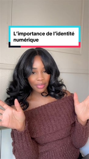 Découvrez tout ce que vous devez savoir sur l'identité numérique : qu'est-ce que c'est, pourquoi est-elle importante et quels sont les risques potentiels ? Apprenez à protéger votre identité en ligne et à naviguer en toute sécurité sur Internet. #IdentitéNumérique #SécuritéEnLigne #ProtectionDesDonnées #ViePrivée #Cybersécurité #RisquesNumériques #InternetSécurisé #ConseilsPratiques