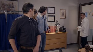 Leonel es internado en un hospital psiquiátrico y Artemio pisa la cárcel #FinalQuererloTodo | Quererlo todo