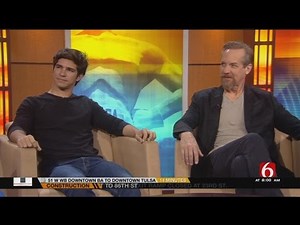 Stars Of Disney's Newsies Stop By 6 In The Morning