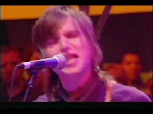 Junior Senior Move Your Feet live 2003 (excerpt)