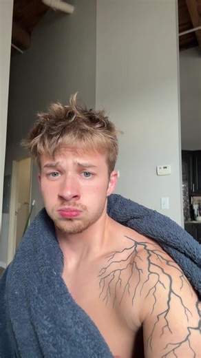 SimpleNolan (@simplenolan1)’s videos with 原聲 - Mengfanfan