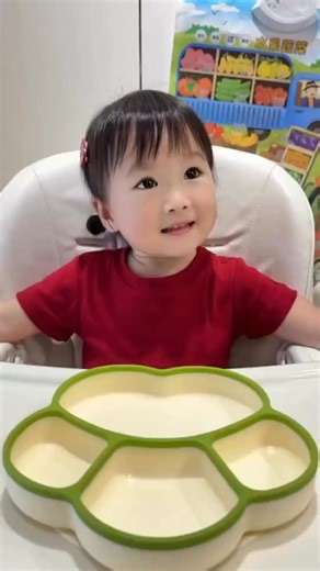 Today’s lunch: duck intestines, stir-fried pork with garlic scapes, winter melon soup with minced pork, and cherry tomatoes. #baby #babygirl #babylove #cutebaby #babyfood #cute #babyeating | Jody Smith