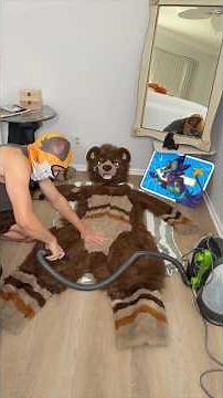 how to clean a fursuit 🐻‼️ (STINKY AND DIRTY BEAR)
