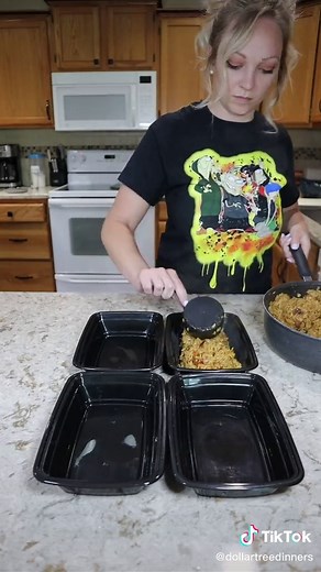 Dollar Tree Dinner: One Pot Cajun Rice Skillet #dollartreedinners #dollartreecooking #eatingonabudget #cheapdinnerideas #30minutemeals #makeaheadmeals
