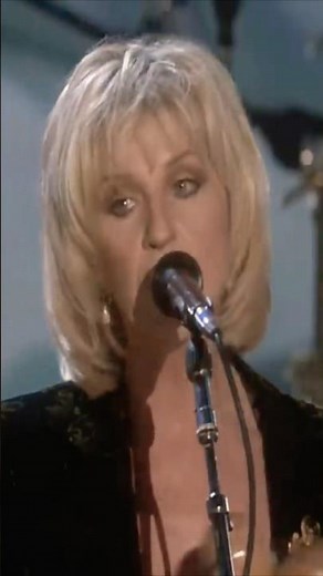 The Songbird of Fleetwood Mac—Her Greatest Hits #ClassicRock #70smusic #shorts