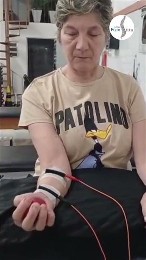 Strengthening Exercise with Electrical Stimulation for the Wrist Flexor Muscles | Dr. Robson Sitta