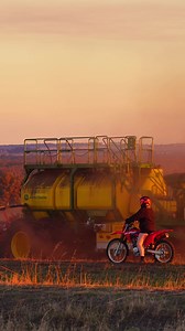 Supervisor out and about #johndeere #australia #seeding #honda | John Deere Tractors