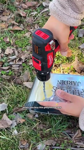 Thrifted Playhouse Makeover | Repainting for a Fresh New Look 🏡✨