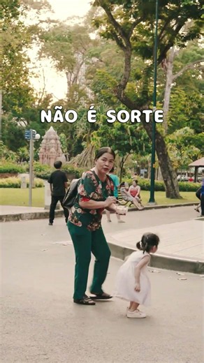 Como Singapura mantém tudo impecável? #curiosidades