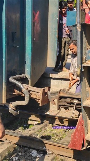 Local Train Coupling System 🚆 #pageviralシ゚ #reelsviralシ #foryoupagereels #benapole #alberta #railwaystation #journey #train #betrayal #vancouver | Amirul Islam Shohak