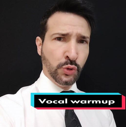 Quick vocal warmup #vocalrange #singingchallenge #adamlopez #lownoteschallenge