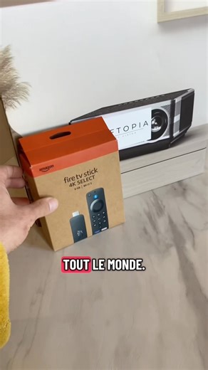 NETFLIX certifié : Amazon Fire TV stick OFFERT avec vidéoprojecteur ClearVision Pro sur Softopia.fr