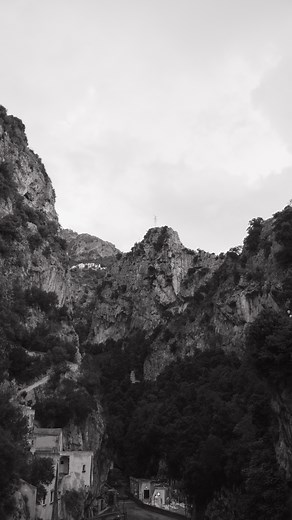 MODEL COUPLE EUROPE | PRAGUE on Instagram: "輸"