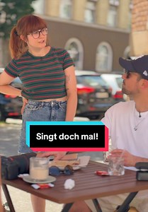 Singt gerne? Gianna singt im Sommercafé mit Pietro Basile