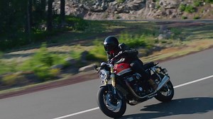 Triumph Speed Twin 1200 RS Trailer