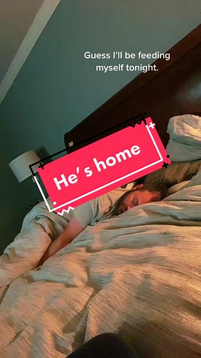 Immediately went to sleep at 7:30pm. @jenngstyle