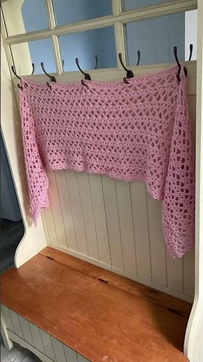 Easy one row repeat: Beautiful lacy prayer shawl - free crochet pattern #crochet