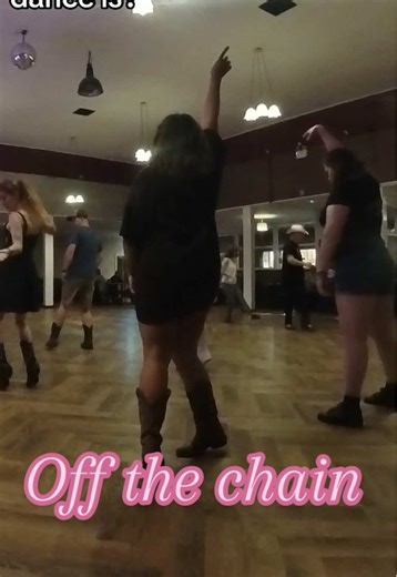 Classic line dance that’s still a floor filler and a must learn if you don’t already know it 💃 Line dance: Off the chain by @fredwhitehouse1 🎵 Music: Can’t believe it @Flo Rida @Pitbull Level: High Intermediate Phrased 64 counts | 2 wall | 1 restart | 1 tag Sequence A,B(restart),A,A,A,B,A,A,A,B,(TAG),B,A,A B pattern shall always face the 6:00 wall #linedance #linedancing #offthechain #pitbull