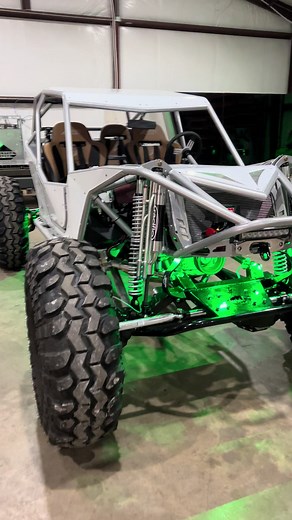 The new T4 aka Trail 4 Rock Bouncer sounds as good as it looks. #rockbouncer #rockbuggy #rockcrawler #bustedknuckle #offroad #bustedknucklefilms #bustedknuckleoffroad