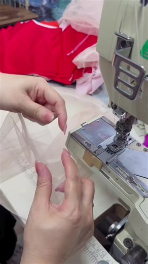 Mastering the Three-Thread Overlock Machine