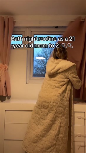 Evening Bath Routine for a 21-Year-Old Mom of Two