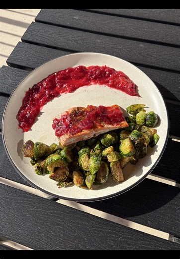 Seared salmon, we think yes! Wild caught salmon, thoughtfully sourced, simply prepared, and always worth savoring! #salmonlover #seafood #wildcaught #foodiefinds #wildforsalmon